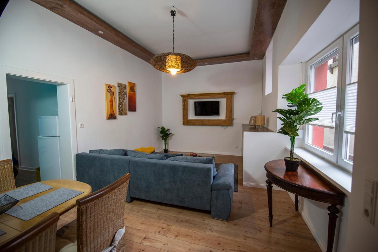 Apartment Mit Kleinem Innenhof Im Erdgeschoss Fuer Bis Zu 4 Personen Klotten Exteriör bild